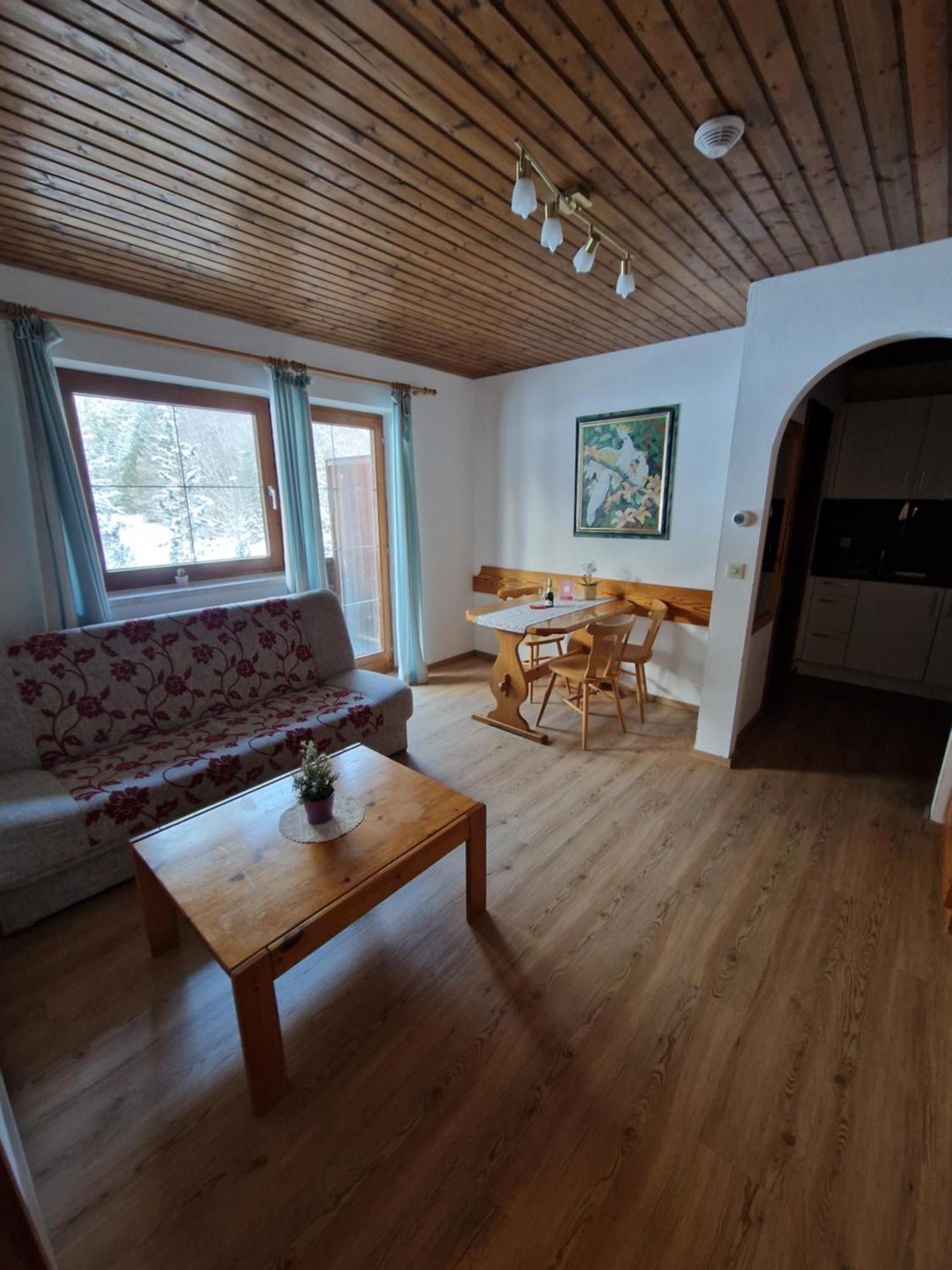 Bed and Breakfast Garni Baerenwirt Leutasch Exterior foto